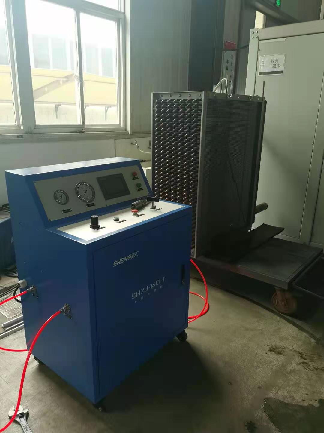 散熱器水脹（漲）機